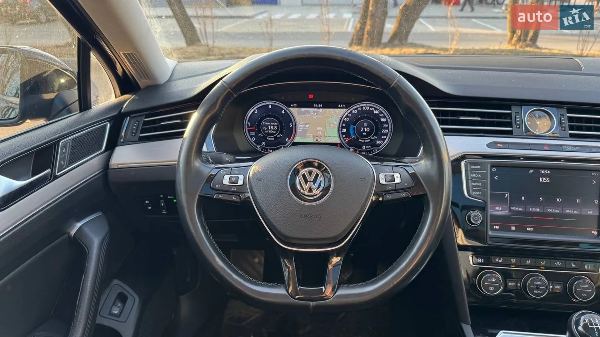 2016 Volkswagen Passat - мініатюра 17