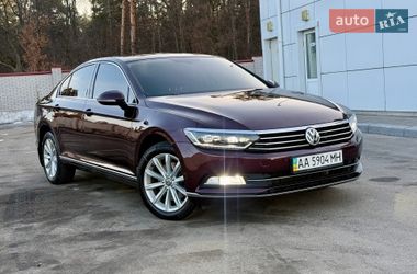 Седан Volkswagen Passat 2017 в Киеве