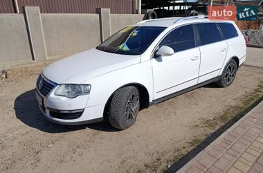 Универсал Volkswagen Passat 2010 в Беляевке