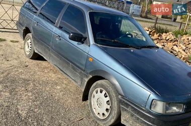 Універсал Volkswagen Passat 1988 в Болехові