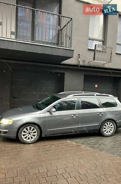 Универсал Volkswagen Passat 2008 в Ивано-Франковске