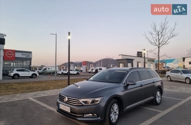 Універсал Volkswagen Passat 2015 в Мукачевому