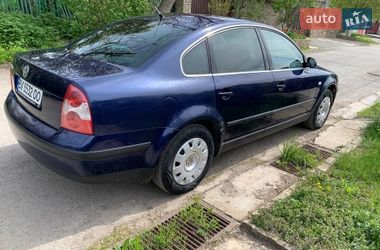 Седан Volkswagen Passat 2002 в Каменец-Подольском