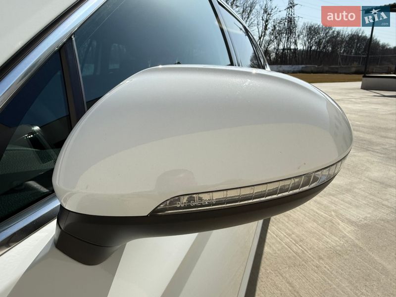 Универсал Volkswagen Passat 2022 в Луцке