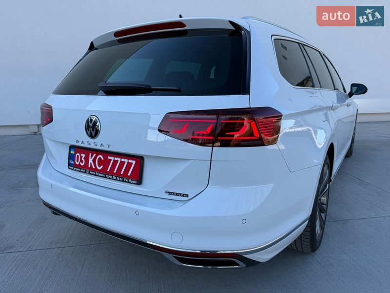 Универсал Volkswagen Passat 2022 в Луцке
