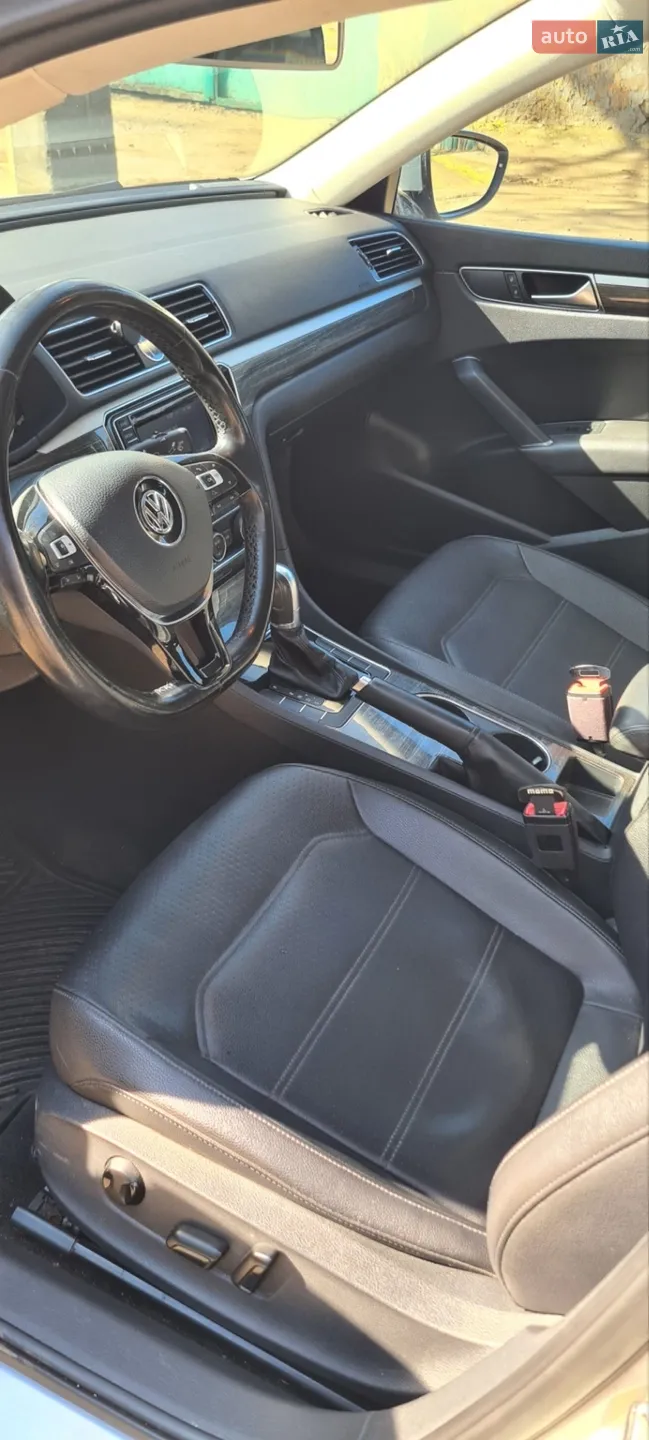 2016 Volkswagen Passat - мініатюра 18