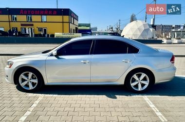 Седан Volkswagen Passat 2013 в Киеве