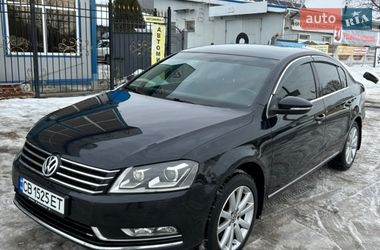 Седан Volkswagen Passat 2012 в Чернигове