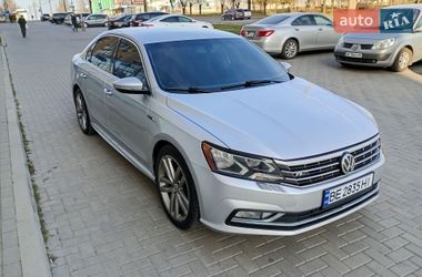 Седан Volkswagen Passat 2017 в Николаеве