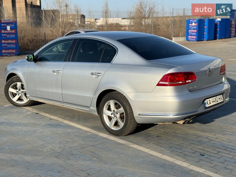 Volkswagen Passat 2011