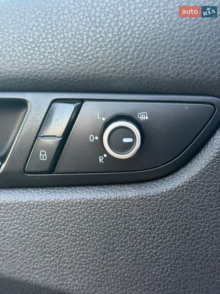 Седан Volkswagen Passat 2012 в Киеве