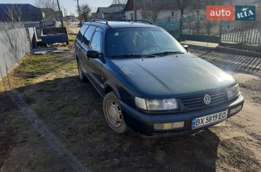 Універсал Volkswagen Passat 1996 в Дунаївцях