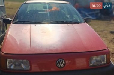Седан Volkswagen Passat 1988 в Львове