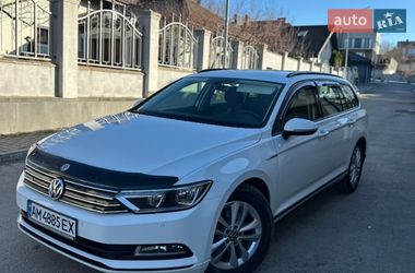 Універсал Volkswagen Passat 2016 в Рівному