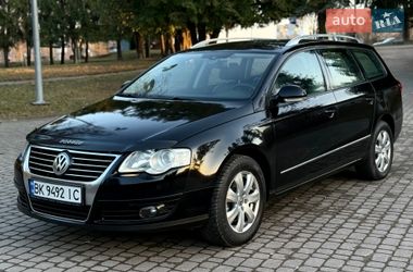 Універсал Volkswagen Passat 2008 в Рівному