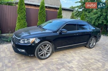 Седан Volkswagen Passat 2016 в Виннице