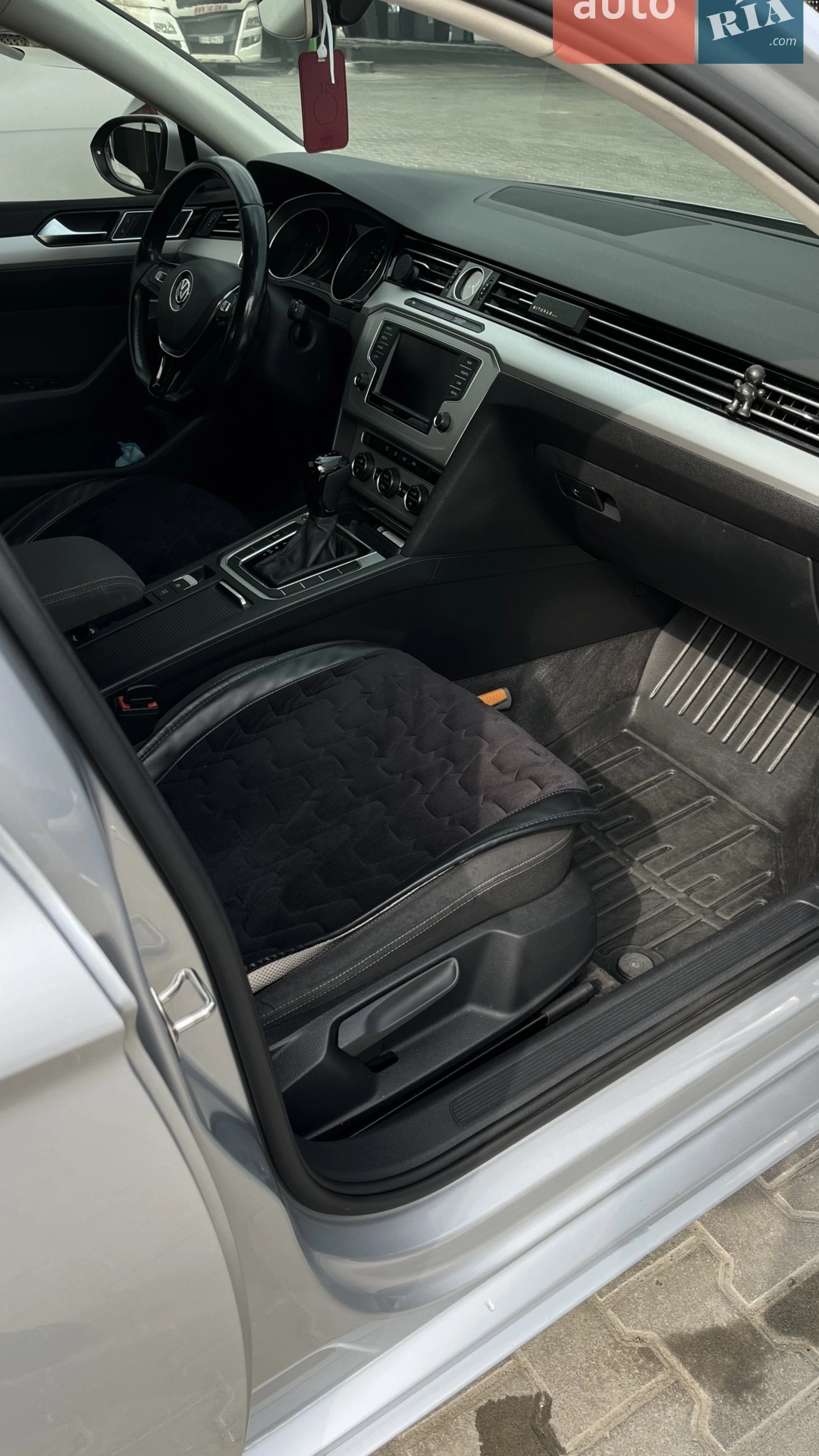 2015 Volkswagen Passat - мініатюра 21