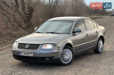 Седан Volkswagen Passat 2004 в Стрию