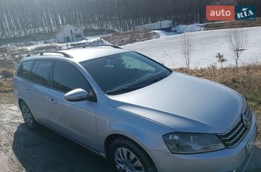 Універсал Volkswagen Passat 2012 в Вінниці