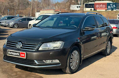 Універсал Volkswagen Passat 2012 в Вінниці