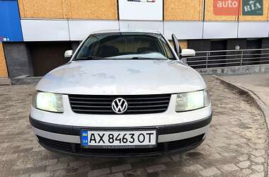Седан Volkswagen Passat 1999 в Харькове