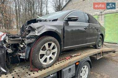 Седан Volkswagen Passat 2012 в Гребенках