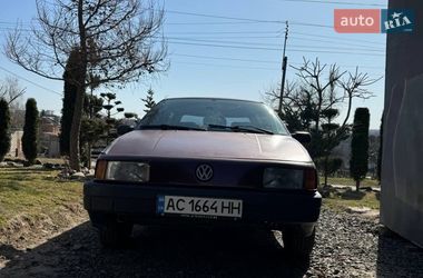 Седан Volkswagen Passat 1989 в Луцке
