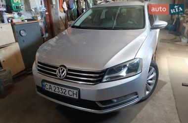 Універсал Volkswagen Passat 2011 в Черкасах