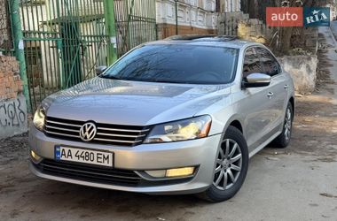 Седан Volkswagen Passat 2013 в Києві