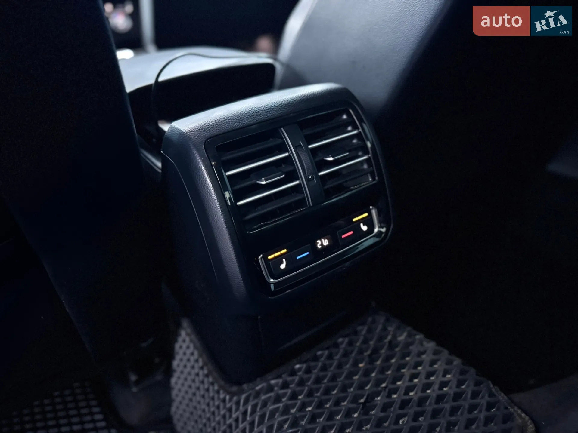 2015 Volkswagen Passat - мініатюра 25