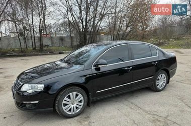 Седан Volkswagen Passat 2008 в Днепре