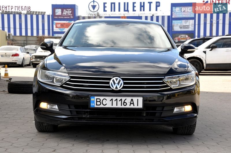 Седан Volkswagen Passat 2017 в Львове