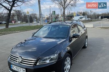 Универсал Volkswagen Passat 2011 в Львове