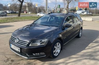 Универсал Volkswagen Passat 2011 в Львове