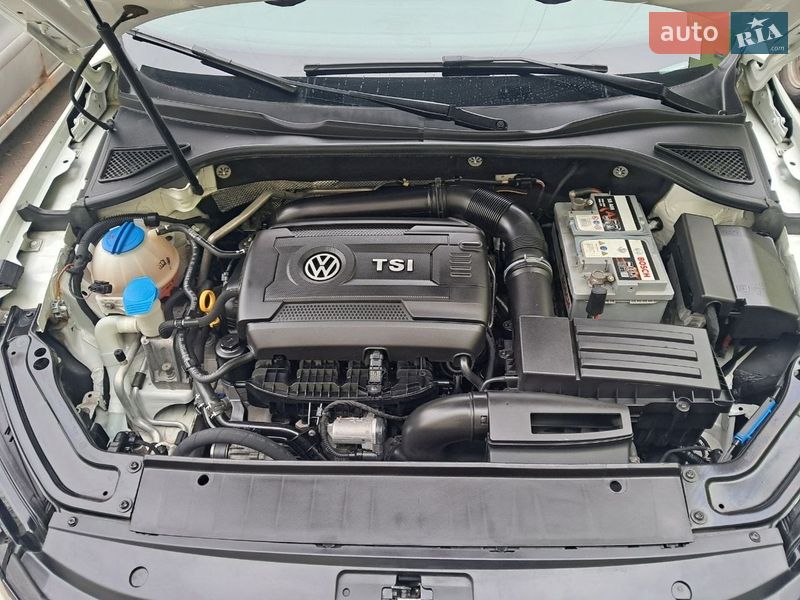 Седан Volkswagen Passat 2016 в Киеве