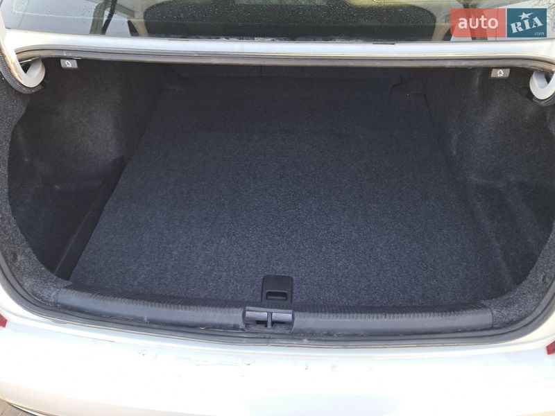 Седан Volkswagen Passat 2016 в Киеве