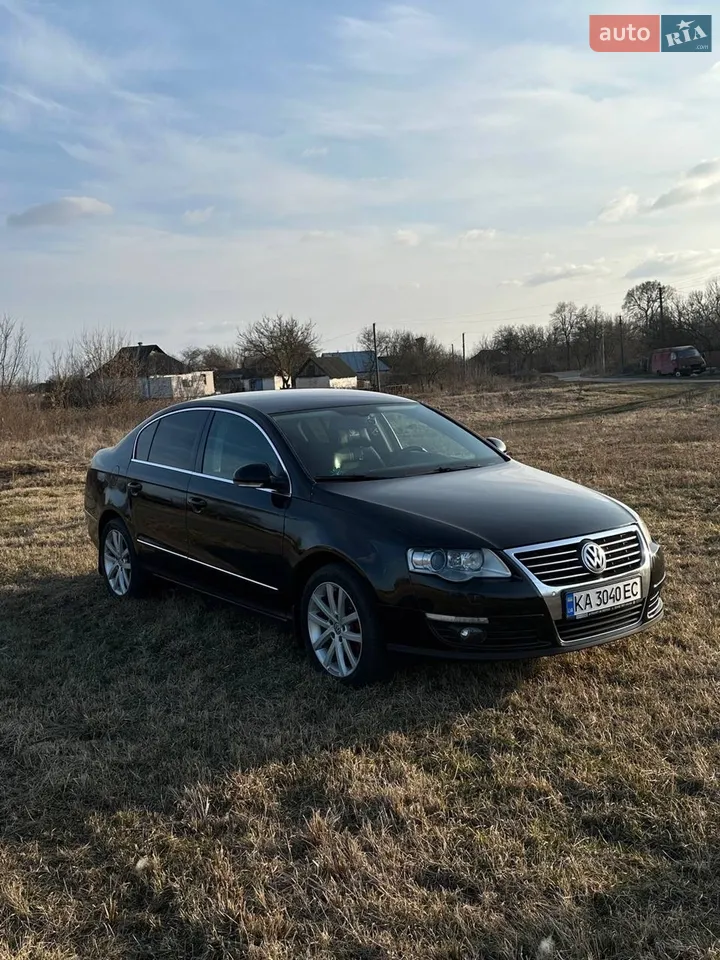 2010 Volkswagen Passat - мініатюра 12