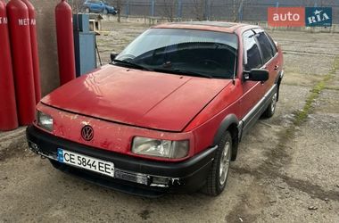Седан Volkswagen Passat 1990 в Черновцах