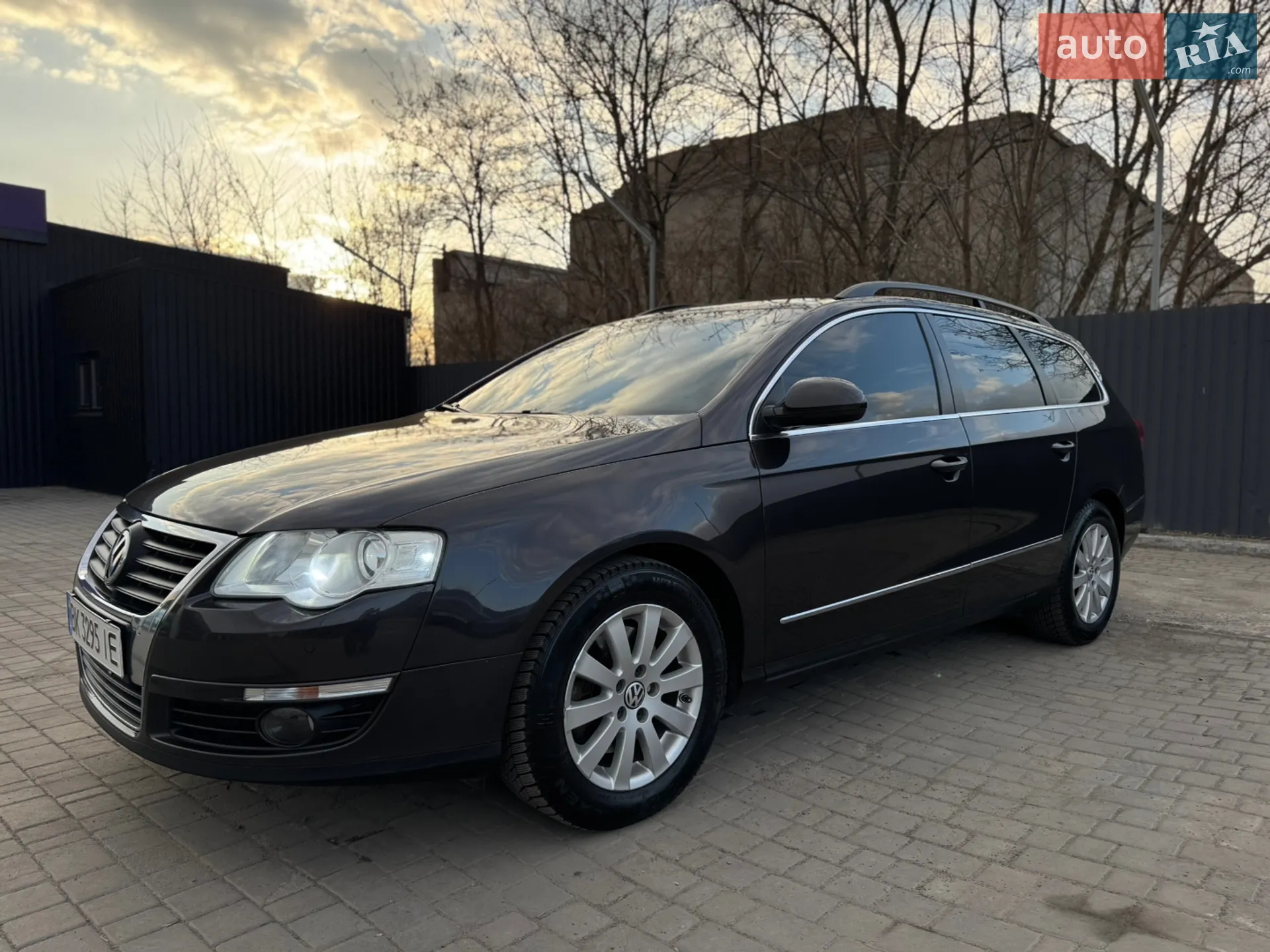 2010 Volkswagen Passat - мініатюра 12