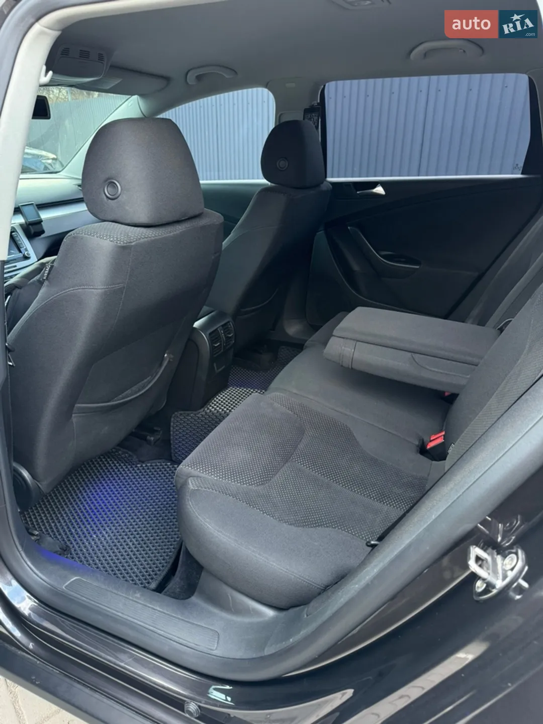2010 Volkswagen Passat - мініатюра 45