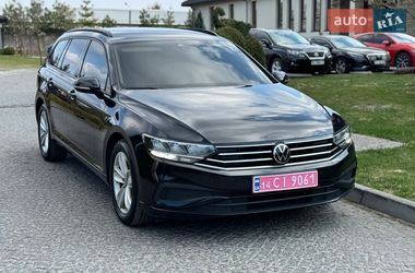 Универсал Volkswagen Passat 2021 в Львове