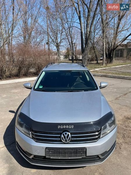 Универсал Volkswagen Passat 2013 в Миргороде