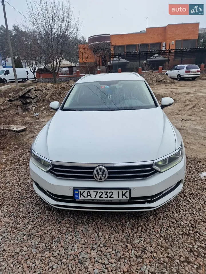 2016 Volkswagen Passat - мініатюра 18