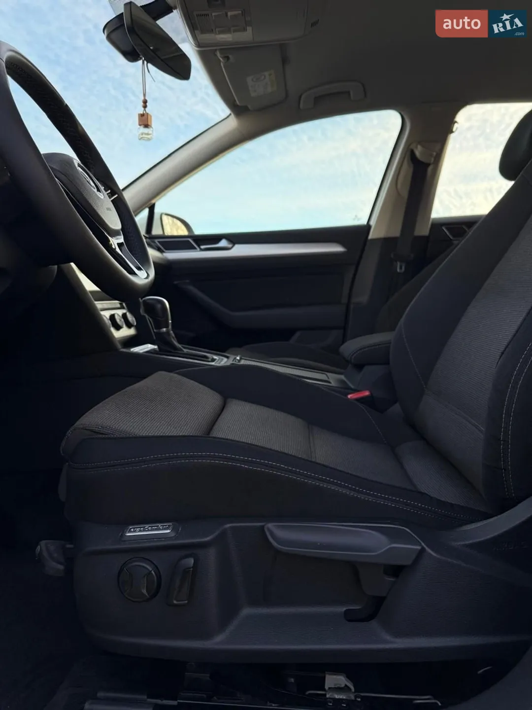 2016 Volkswagen Passat - мініатюра 14
