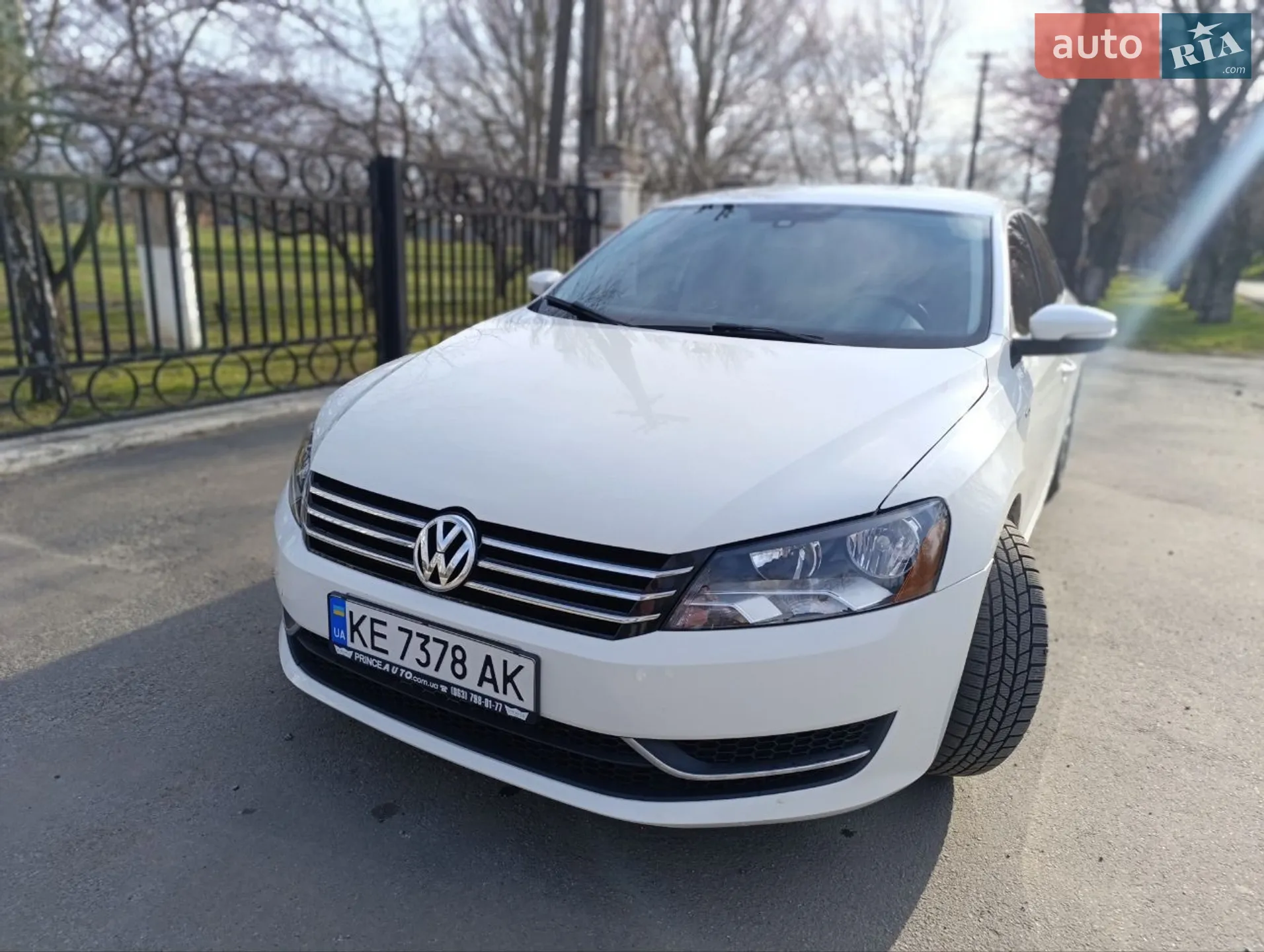 2015 Volkswagen Passat - мініатюра 2