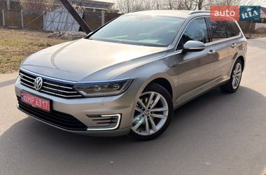 Універсал Volkswagen Passat 2017 в Ковелі