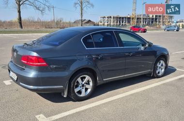 Седан Volkswagen Passat 2014 в Луцке