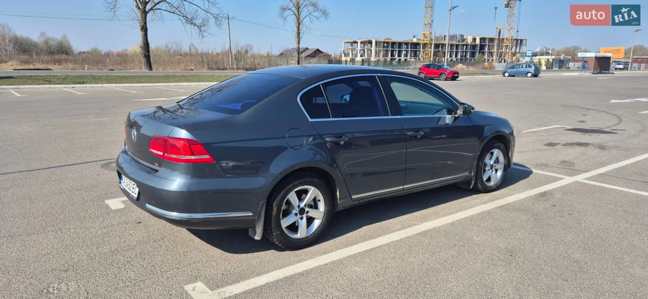 2013 Volkswagen Passat - мініатюра 19