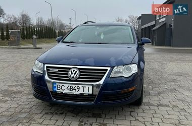 Універсал Volkswagen Passat 2008 в Дрогобичі