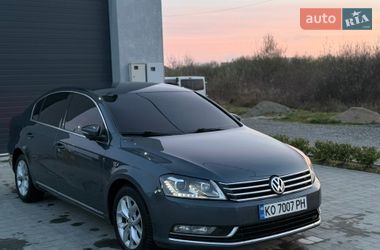 Седан Volkswagen Passat 2013 в Виноградові